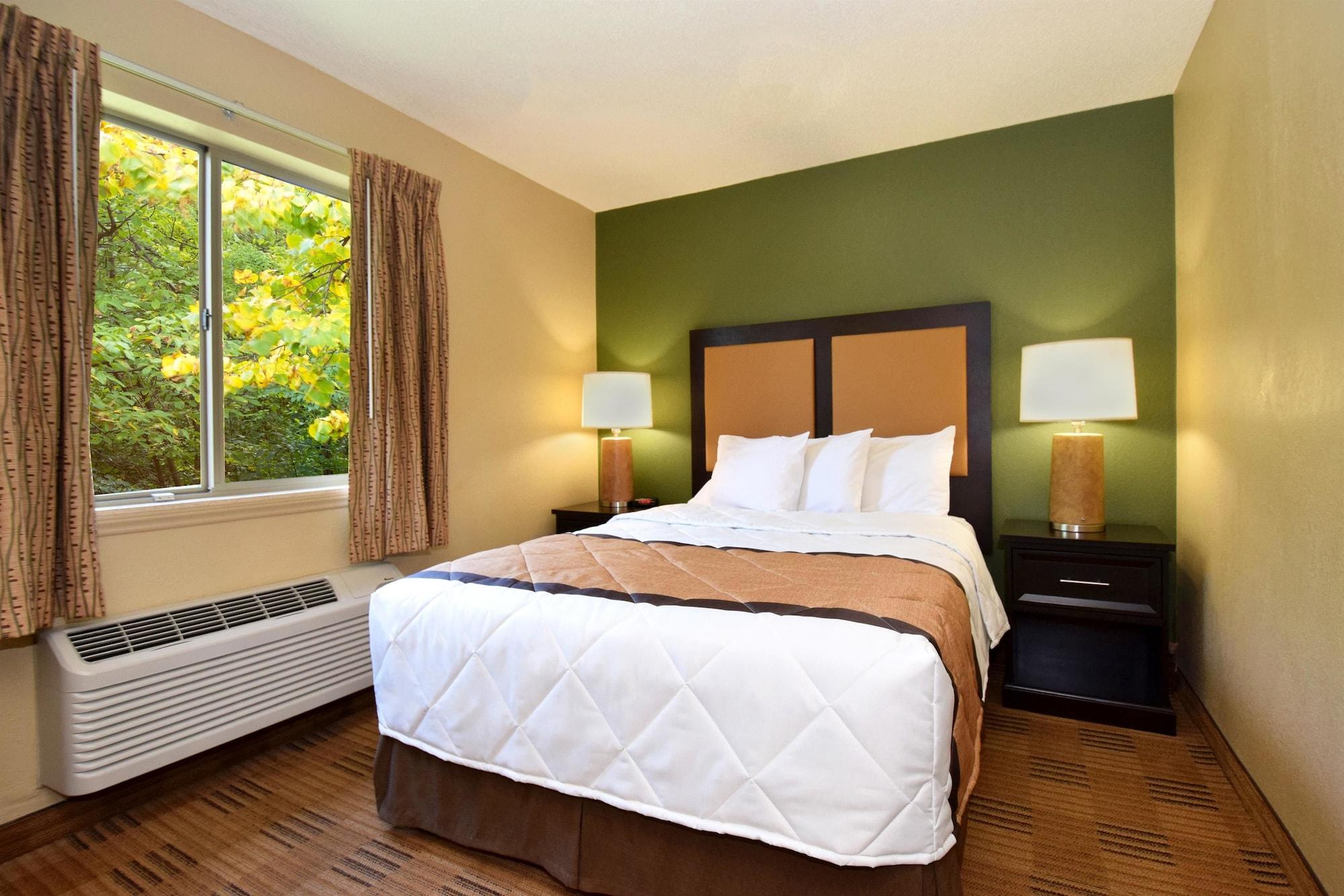 เอ็กซ์เทนด์ สเตย์ อเมริกา แทมปาแอร์พอร์ต เมมโมเรียล ไฮเวย์ Hotel ภายนอก รูปภาพ