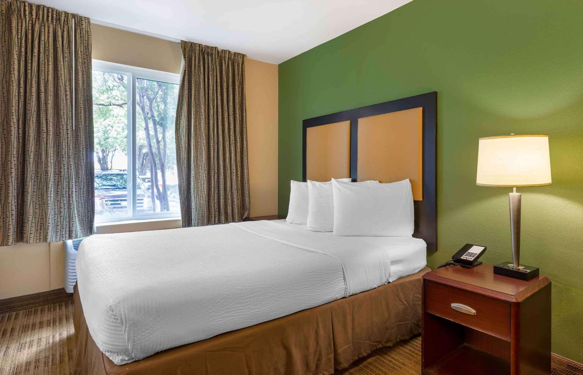 เอ็กซ์เทนด์ สเตย์ อเมริกา แทมปาแอร์พอร์ต เมมโมเรียล ไฮเวย์ Hotel ภายนอก รูปภาพ